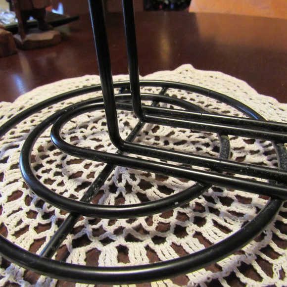 ▪️🖤▪️Fabulous Art Deco Style Onyx Black Powder Coated Enamel Paper Towel Holder - Picture 6 of 12